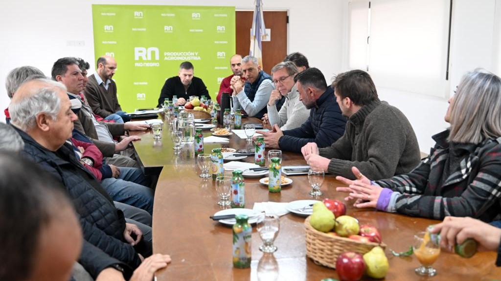 Provincia y Naci&oacute;n impulsan apoyo de $1.500 millones para la fruticultura