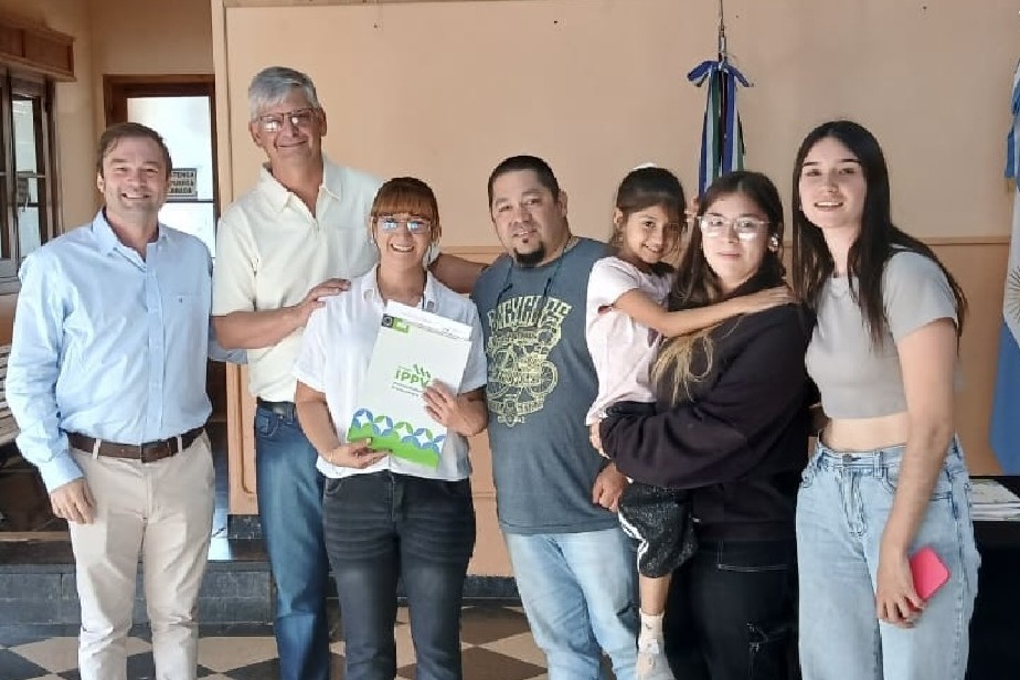 M�s derechos otorgados a familias de Conesa y Valcheta